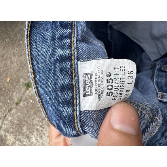 Vintage Levi's 505 Regular Fit Straight Leg Jeans Size 34x36 100% Cotton - Picture 3 of 5